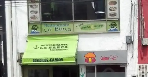 LA BARCA Y SUS PATACONES LA BARCA Y SUS PATACONES